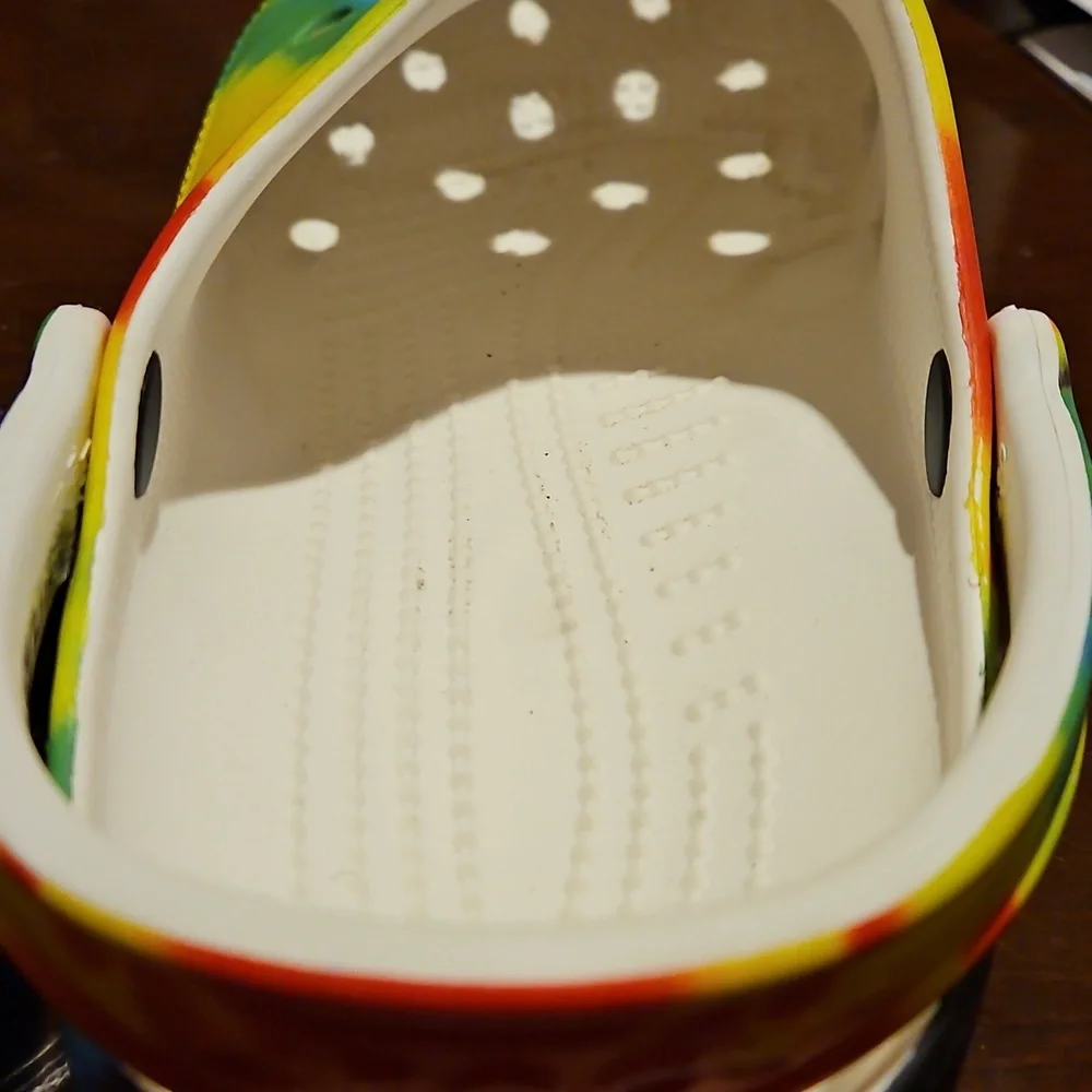 CROCS  Rainbow Tie-Dye Clogs - Picture 6 of 6